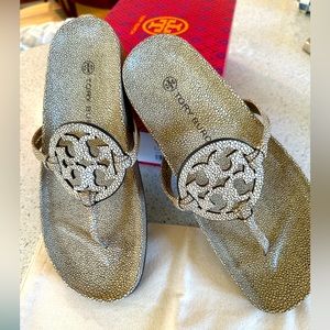 Tory Burch Miller Cloud Sandal NWT. Sand color 8 1/2
